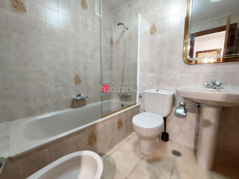 Foto 095d592e-396c-47c3-b517-381d41a281fe. Location appartement dans Ensanche - Sar Santiago de Compostela
