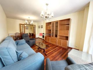 Rent Flat in Ensanche - Sar. Alquiler a estudiantes. 4 habitaciones