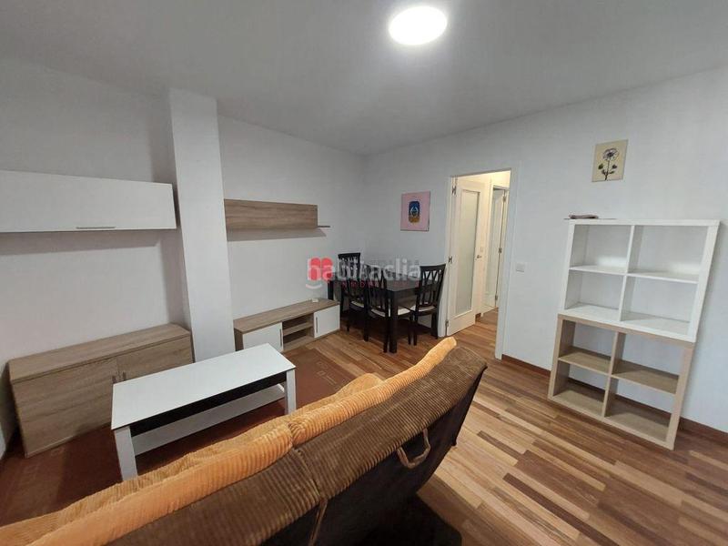 Foto fcdb3afa-f0c7-4178-899a-b1ea9a58ddb1. Rent flat with heating in Conxo Santiago de Compostela