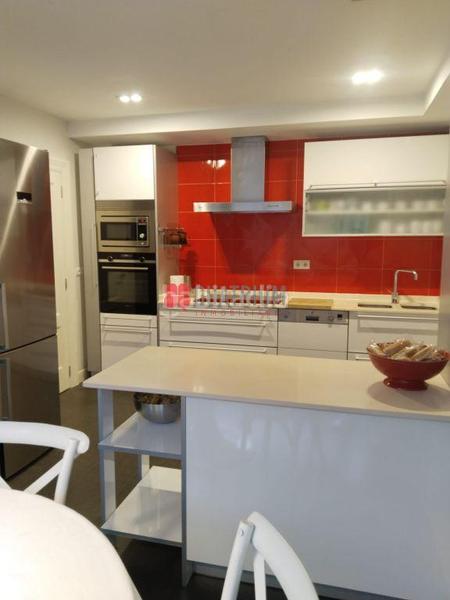 Foto 039e7a71-9546-496a-87f0-e7959edba223. Affitto casa con riscaldamento parcheggio in Parroquias de Santiago Santiago de Compostela