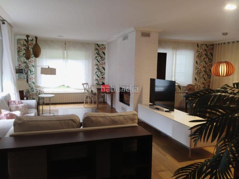 Foto 1c7c9ab4-4cf8-4e4c-92d1-228f373ab8d9. Location maison avec chauffage parking dans Parroquias de Santiago Santiago de Compostela