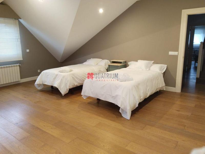 Foto b2ed9886-94bf-4b9c-8e58-32a8b0faccac. Rent house with heating parking in Parroquias de Santiago Santiago de Compostela