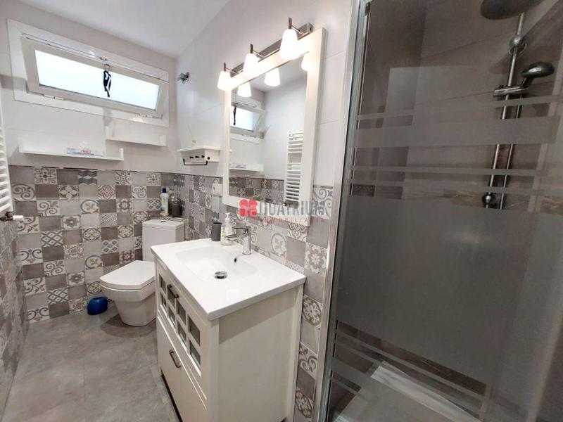 Foto f2ab329b-679f-40ea-90b8-ce9de917766c. Location appartement avec chauffage dans Ensanche - Sar Santiago de Compostela