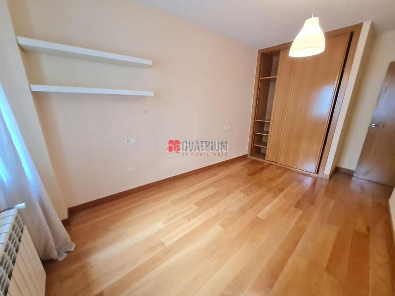 Foto 45103d80-b89b-4c52-8184-2d5fbb95af0b. Affitto appartamento con parcheggio in Ensanche - Sar Santiago de Compostela