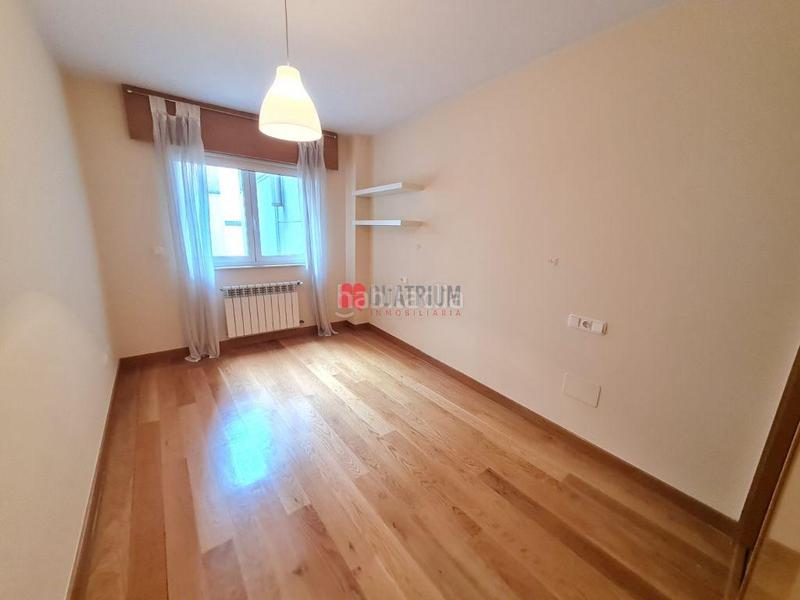 Foto 9a51359f-9eec-4267-be6d-f38a8f688858. Affitto appartamento con parcheggio in Ensanche - Sar Santiago de Compostela