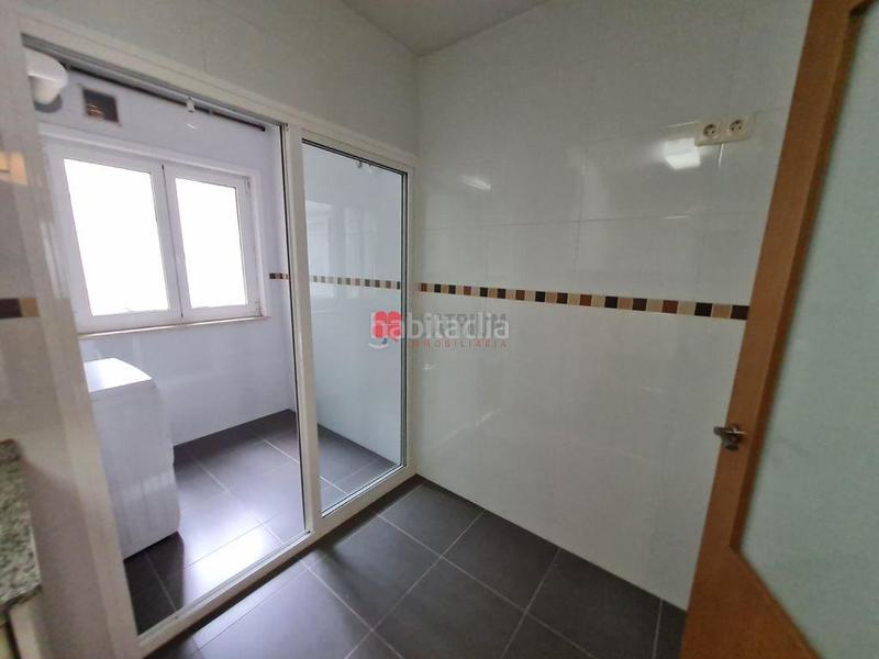 Foto f59a2cba-3435-4157-8fc5-7105ed8bfdd7. Affitto appartamento con parcheggio in Ensanche - Sar Santiago de Compostela