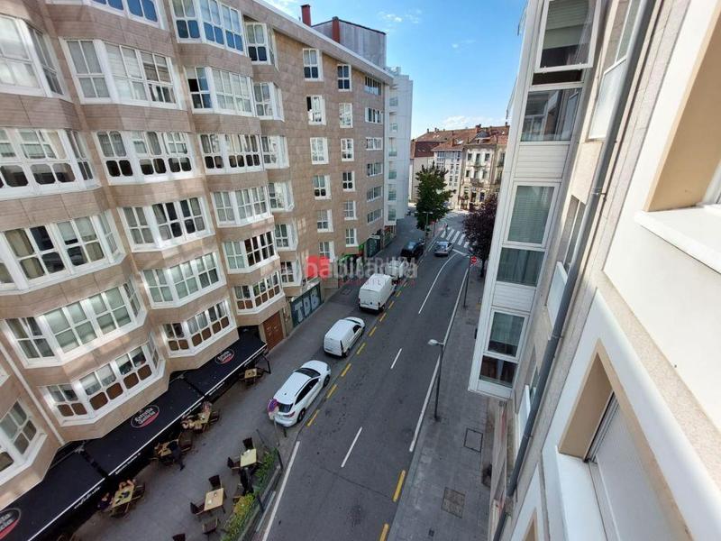 Foto 27989993-da1f-431c-bc78-6061d8246aee. Rent flat in Ensanche - Sar Santiago de Compostela