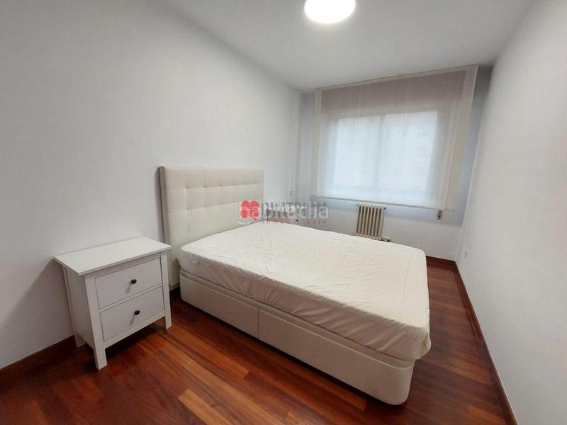 Foto 42f4125a-6338-409d-9ec1-a33150c08d36. Alquiler piso se alquila piso en zona Conxo, . en Santiago de Compostela