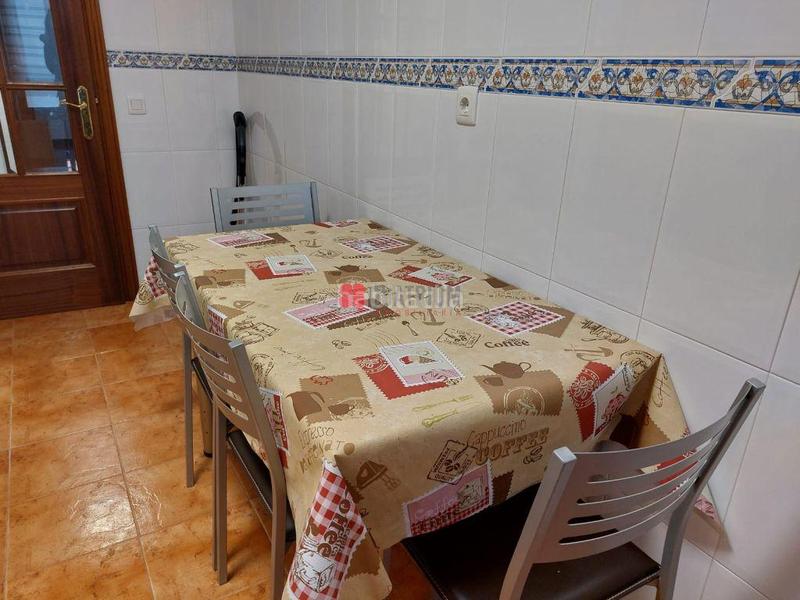 Foto 1ca339f2-dfdf-4c42-8fe6-c4043f040b93. Rent flat with heating parking in Conxo Santiago de Compostela