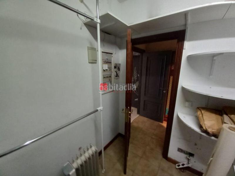 Foto d1a721cc-8491-40cc-b74e-22bb4a608ae8. Geschäftsraum in Sanxenxo pueblo Sanxenxo