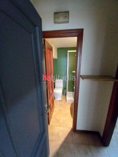 Foto e75ecf2d-f8d0-4a91-ac6e-ae80fe399c9f. Geschäftsraum in Sanxenxo pueblo Sanxenxo