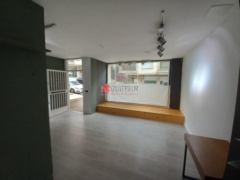 Foto ed7c05dc-acc1-4374-a898-c1c7e5af3798. Geschäftsraum in Sanxenxo pueblo Sanxenxo