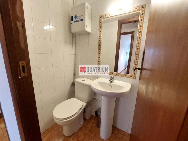 Foto b1eda33f-c392-489d-abd4-2b96911568a8. Affitto appartamento con riscaldamento in Ensanche - Sar Santiago de Compostela