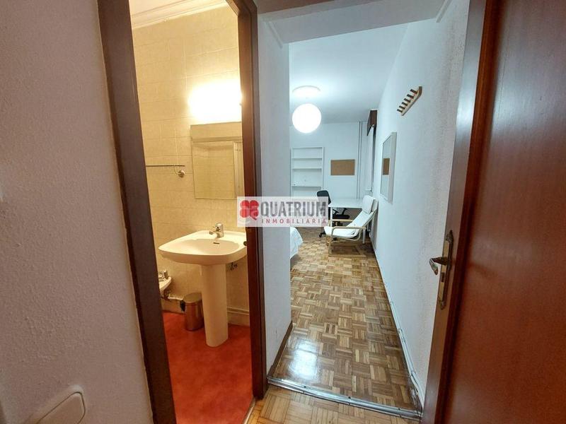 Foto 0076442f-0190-4d0f-8411-521a85719983. Miete etagenwohnung mit heizung in Ensanche - Sar Santiago de Compostela