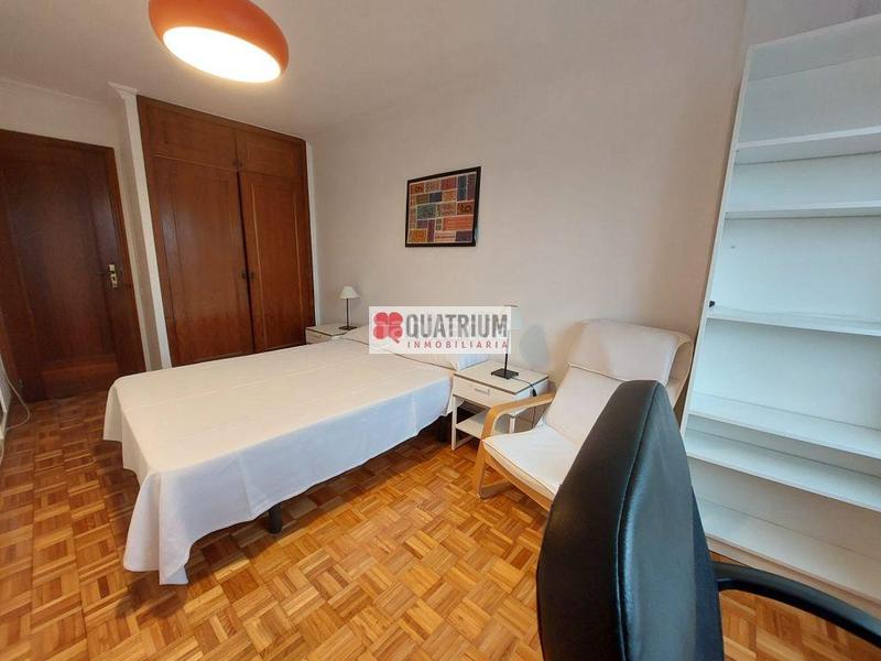 Foto 6c249fc5-603a-4025-9381-c125ec99a113. Miete etagenwohnung mit heizung in Ensanche - Sar Santiago de Compostela