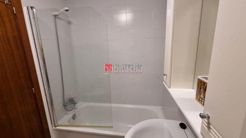 Foto 2effe85e-5587-49d0-b5db-594cb9bbe373. Location appartement avec parking dans Conxo Santiago de Compostela