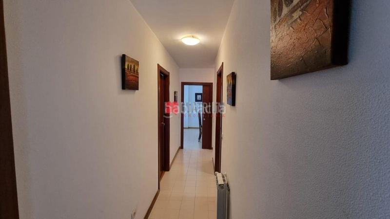 Foto c8d38492-1616-4589-bec1-3e4daec3cb38. Rent flat with parking in Conxo Santiago de Compostela