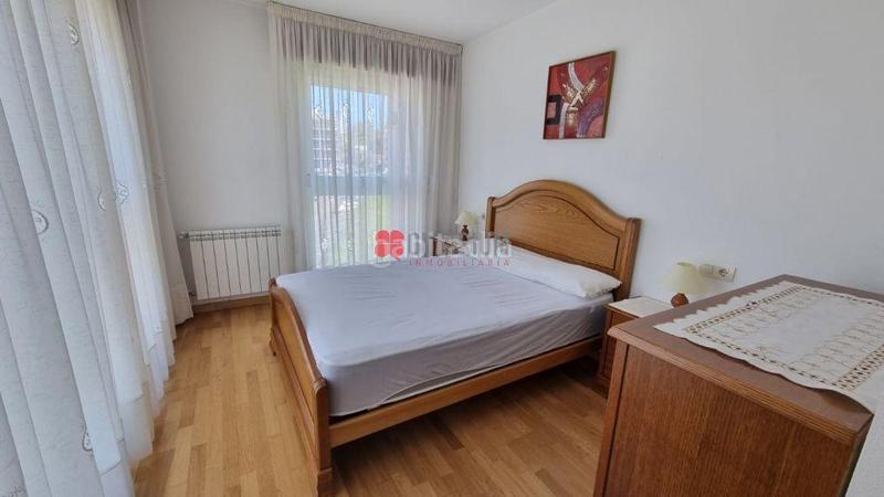 Foto cf758f42-83c7-4416-b2c0-c57cbd972e76. Rent flat with parking in Conxo Santiago de Compostela