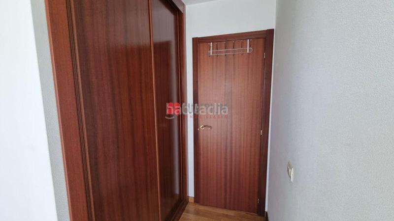 Foto dc7e27ba-e89d-4b67-a51f-9f33498b70bf. Rent flat with parking in Conxo Santiago de Compostela