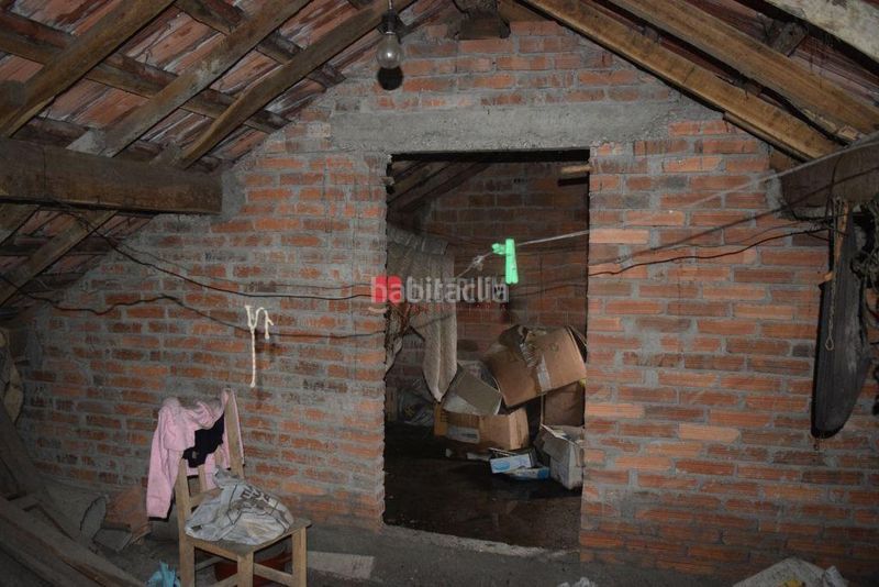 Foto 338c3eee-b13f-4349-997d-3e15be993476. Edifici a Estrada (A)