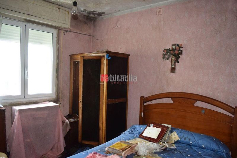 Foto ba941ca9-5b09-4202-b134-e047bb6f73d1. Edifici a Estrada (A)