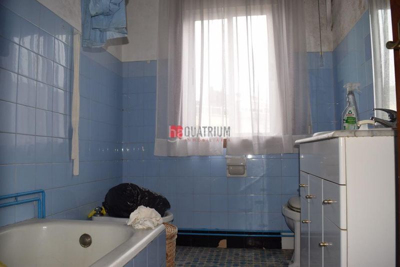 Foto cbd9771d-7460-4f1e-818b-292df79976d7. Edifici a Estrada (A)