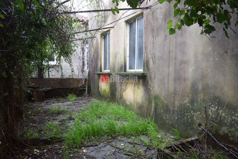 Foto d72c6951-970d-4724-8185-6a617284da26. Edifici a Estrada (A)