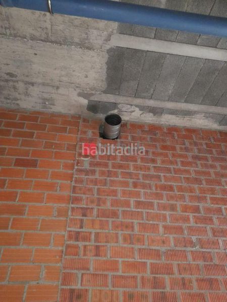 Foto 55c20b17-c2a0-44f2-8d08-409d79be1122. Local comercial a Castiñeiriño - Cruceiro de Sar Santiago de Compostela