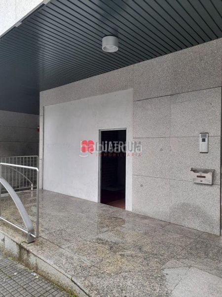 Foto b226fb4d-960a-47ec-9442-99dc12fed6e7. Local comercial a Castiñeiriño - Cruceiro de Sar Santiago de Compostela