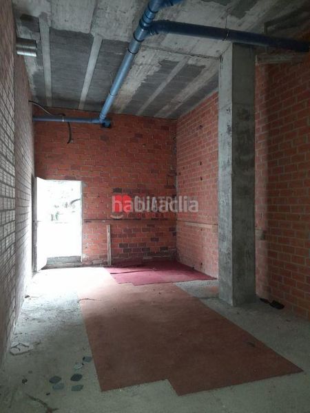 Foto ce240a30-a2d7-4184-ac5b-9638ae2c53e8. Local comercial a Castiñeiriño - Cruceiro de Sar Santiago de Compostela