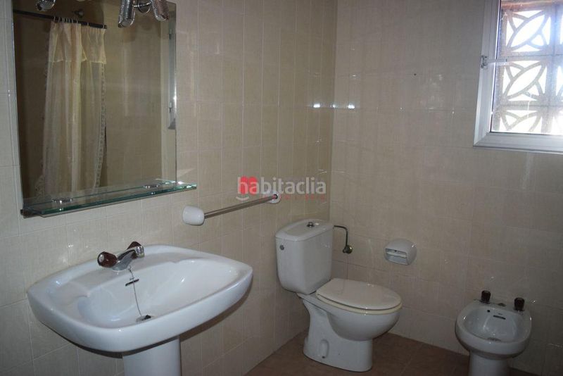 Foto 7f3b1f73-49d4-4466-80a3-fbb7a5a9a8eb. Casa adossada amb calefacció aparcament a Teo