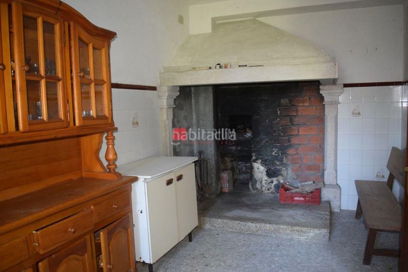 Foto 9658a356-9b3e-4f57-975c-166d12c047de. Casa adossada amb calefacció aparcament a Teo