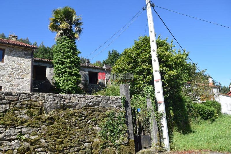 Foto f952c2ab-ca53-4fff-a2bb-637c3f1142f6. Casa adossada amb calefacció aparcament a Teo