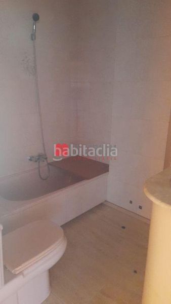 Foto d4bb06c1-54a5-45cf-ad61-d8f4ab0e6a1d. Piso en Melide