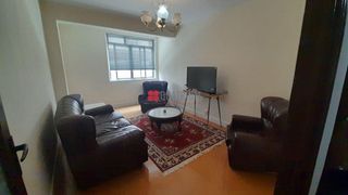 Pis  Rosa. Amplia vivienda en venta en rúa da rosa, en pleno centro de sant