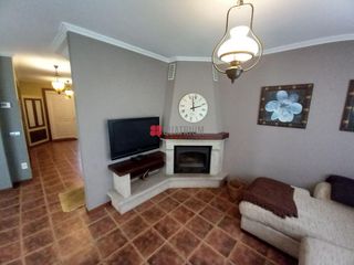 Lloguer Casa  Lugar a devesa. Casa unifamiliar con jardín privado en aríns, a 10 min del centr