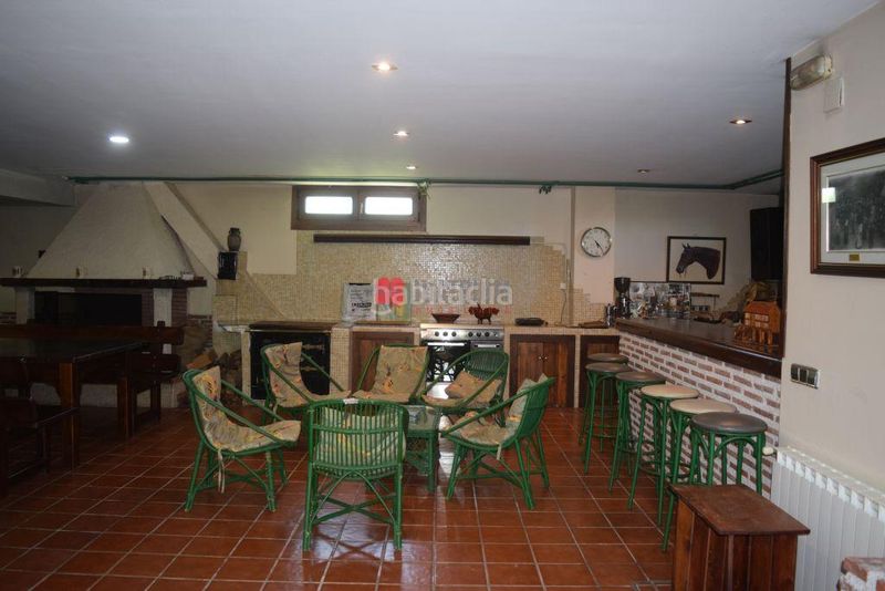 Foto 422dbfd4-8163-424f-94ff-0d3a4bfecf49. Casa amb calefacció aparcament a Baña (A)