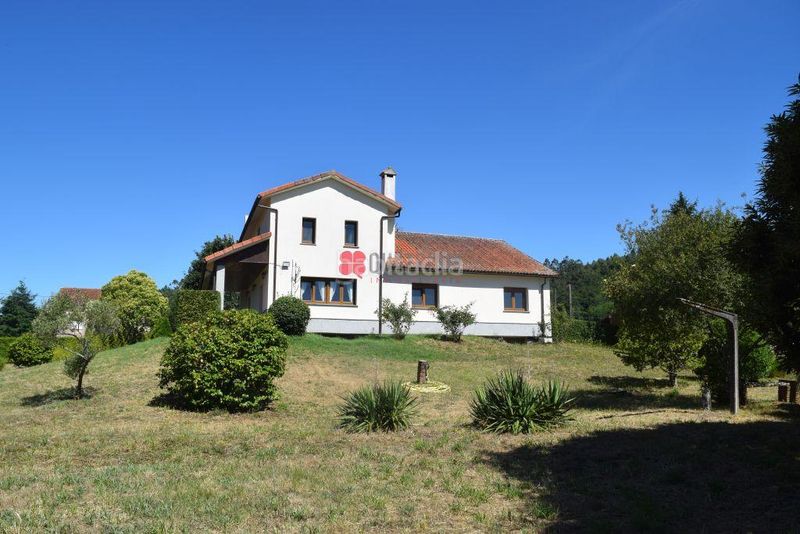 Foto 993bbae4-a421-4e58-ae10-e8fbd9f0e5cf. Casa amb calefacció aparcament a Baña (A)