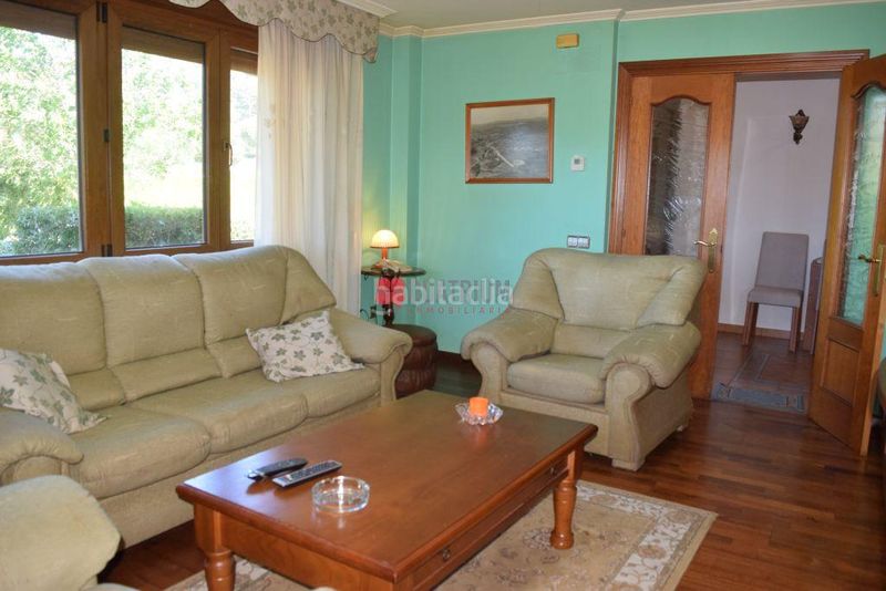 Foto e3d1eecb-99d1-45aa-9b3a-caee8da74569. Casa amb calefacció aparcament a Baña (A)