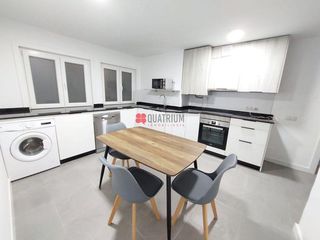 Affitto Appartamento  Rúa de montero ríos. Alquiler a estudiantes, 3 habitaciones