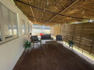 Maison  Camiño tras outeiro. Casa de planta baja con amplia finca, vistas al mar y piscina en