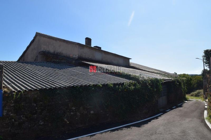 Foto 5b604d70-5530-46f5-8ba0-843f8959b703. Casa adossada a Teo