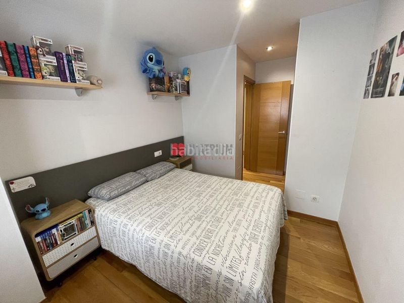 Foto c19ea32e-bd1d-486e-b4b8-06e5e888f308. Pis amb calefacció aparcament a O Milladoiro Ames
