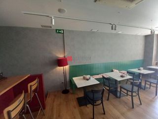 Geschäftsraum in Avenida da Coruña