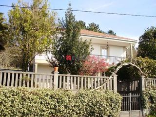 Maison à Touro. Casa en touro, de 260 metros cuadrados de superficie. se distrib