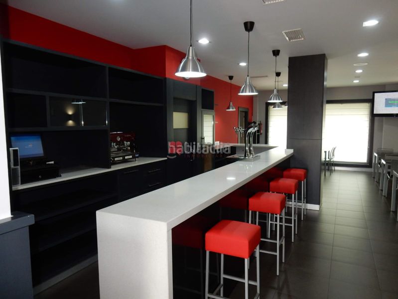 Foto 0f495611-3b1f-43dc-b890-336fa7783f5c. Local comercial a Bertamirans Ames