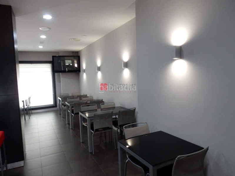 Foto 8a708710-ff3c-4c57-a05d-ad935dde7c0e. Local comercial a Bertamirans Ames