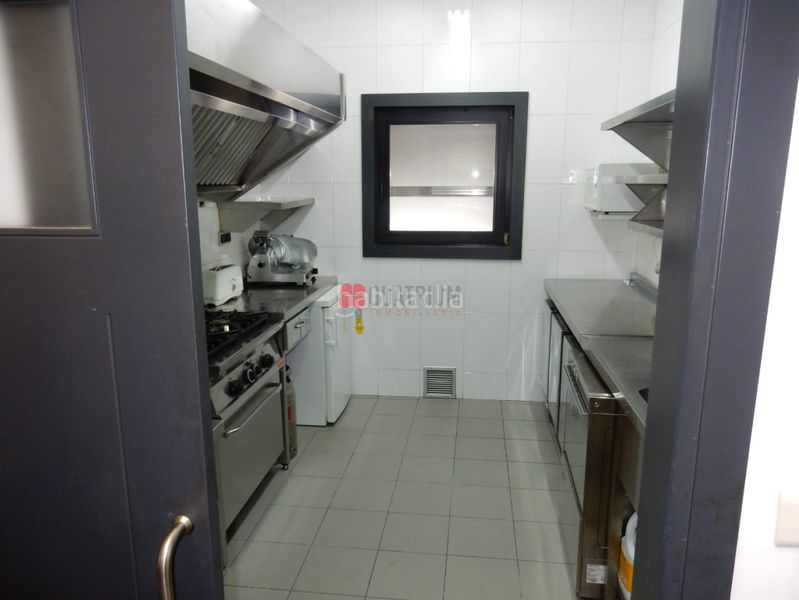 Foto efb71ee3-8e6d-466a-82fb-3ddda87a4791. Local comercial a Bertamirans Ames