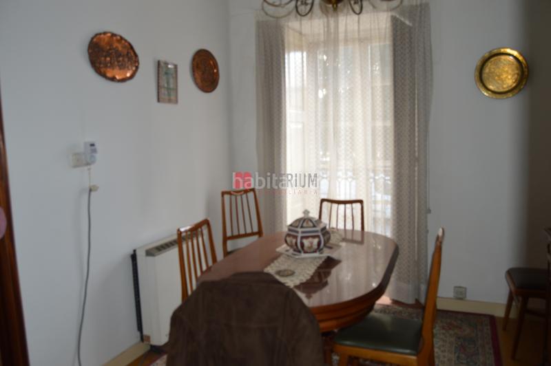 Foto f0a5b345-541d-4d2e-8e6b-056882120272. Casa adosada en Casco Histórico Santiago de Compostela