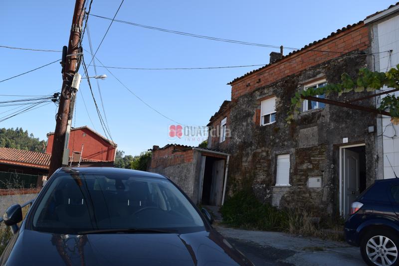 Foto f5af6a6f-0935-446b-8265-37ad1606fa29. Casa aparellada a Campus Norte - San Caetano Santiago de Compostela